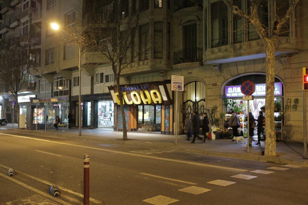 Habitat Apartments Ava 2 Barcelona Bagian luar foto