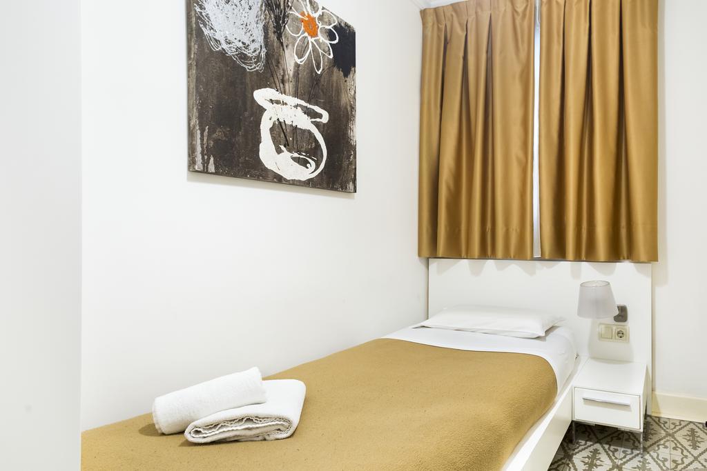 Habitat Apartments Ava 2 Barcelona Bagian luar foto